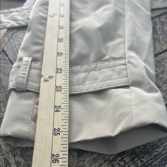 London Fog Classic Tan Trench Coat for Women - Picture 14 of 16